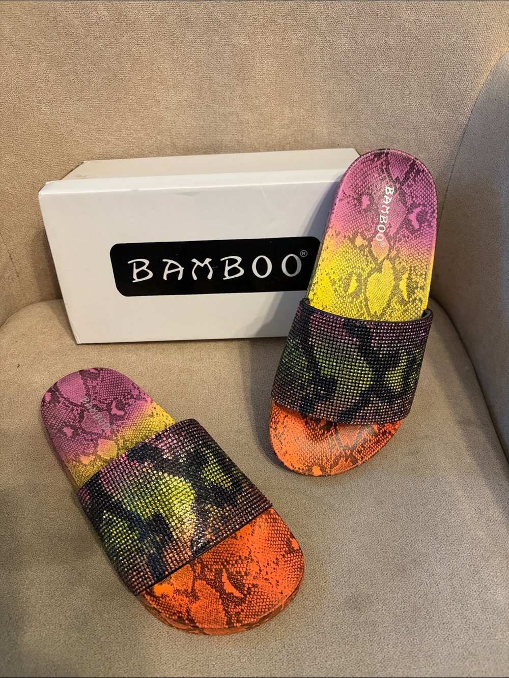 NIB  Multicolor Snake-Print Crystal Slides